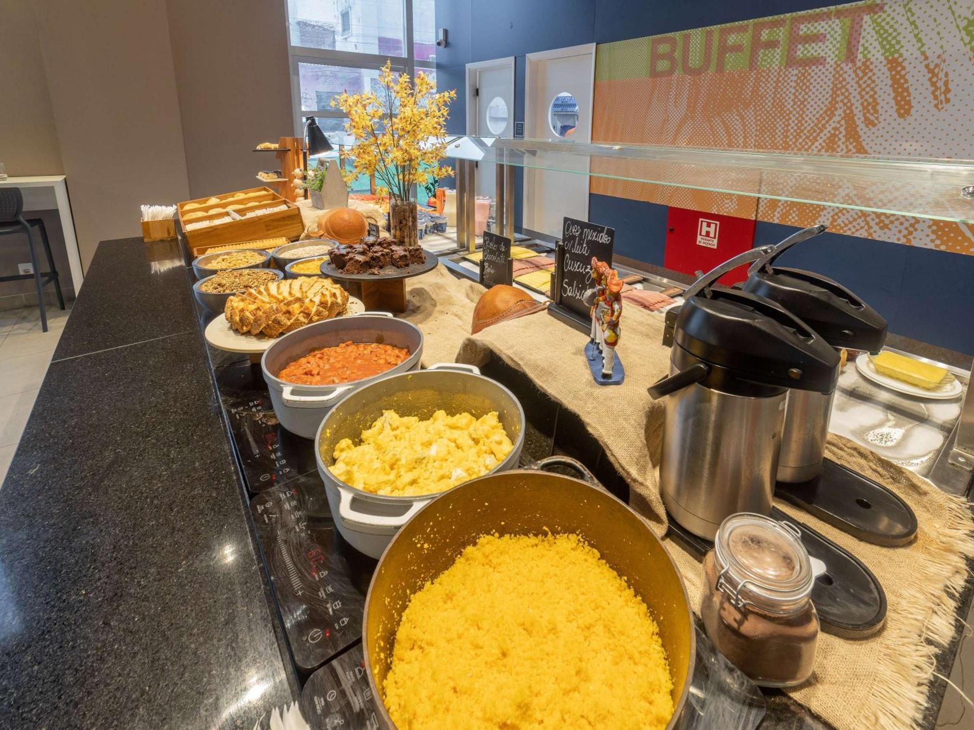 Ibis Budget Fortaleza Praia De Iracema Luaran gambar